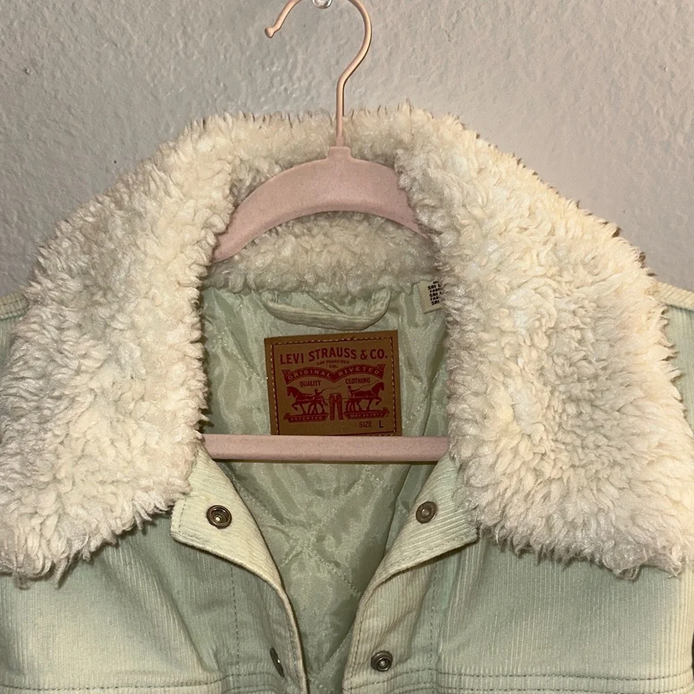 Levi's Light Green Sherpa Collar Jacket - Picture 4 of 5